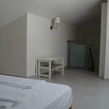 Giotis * Skala Sotiros