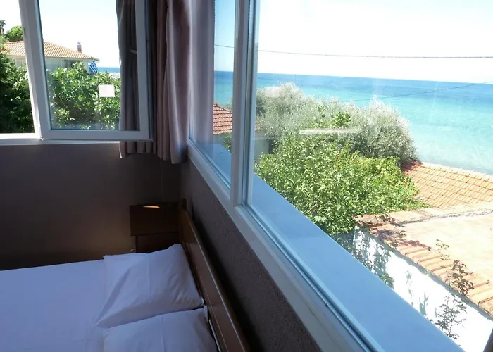 Giotis Apartamento *